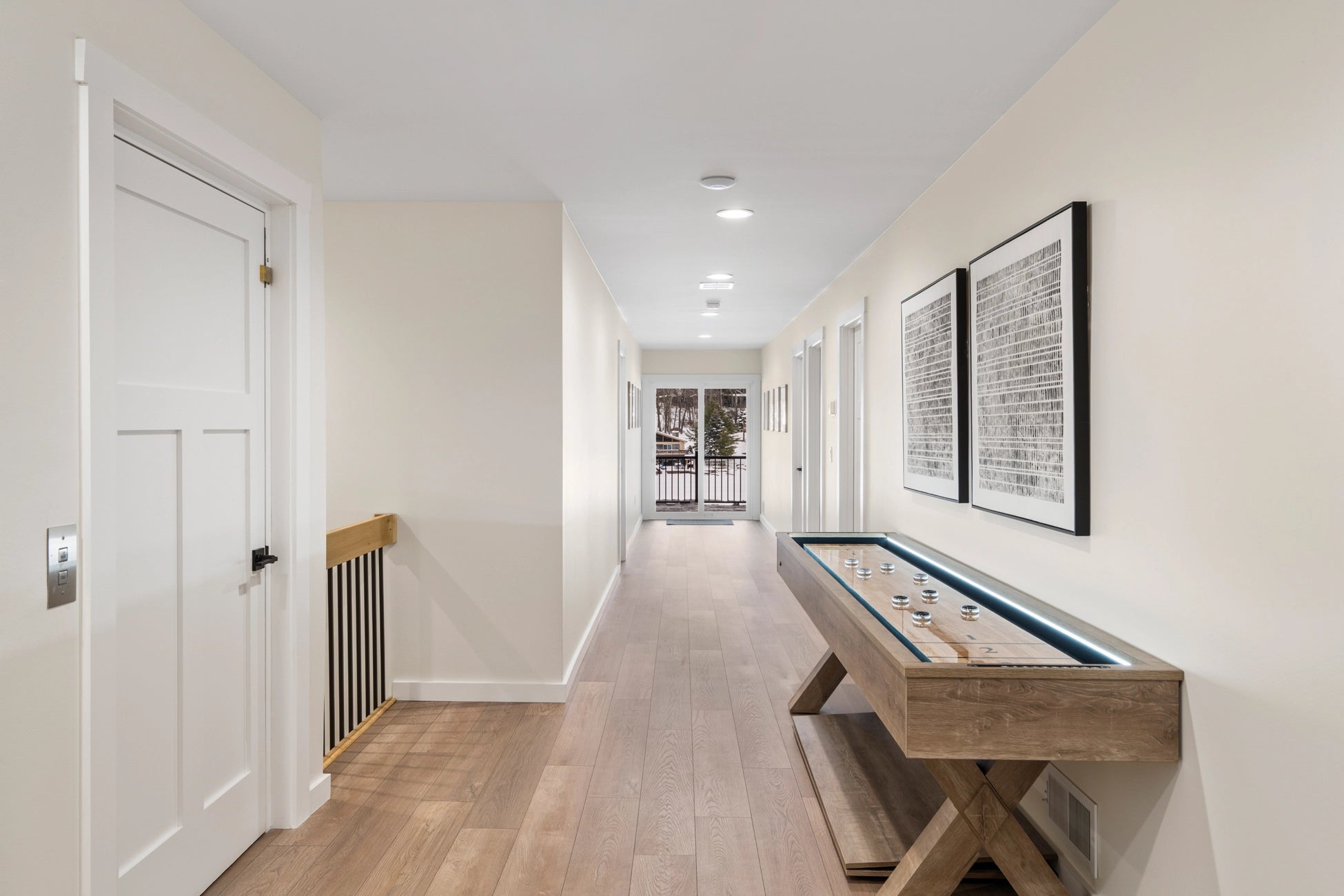 Airbnb Photography: Luxury Lakefront STR Home in Lake Harmony, PA