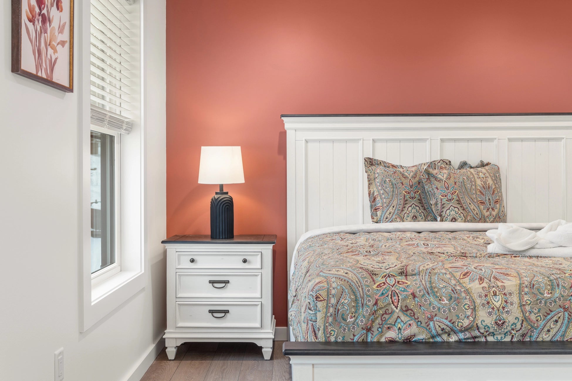 Airbnb Photography: Luxury Lakefront STR Home in Lake Harmony, PA