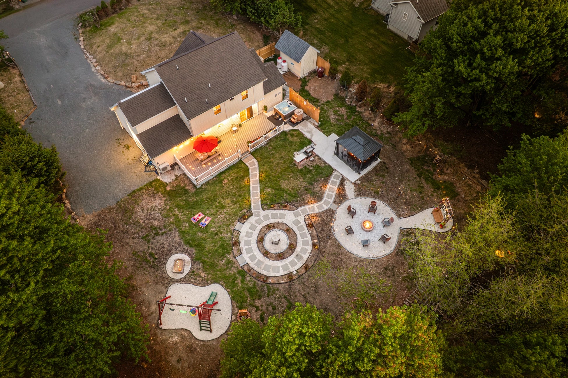 Airbnb Photography in Long Pond, PA | Twilight Backyard Retreat