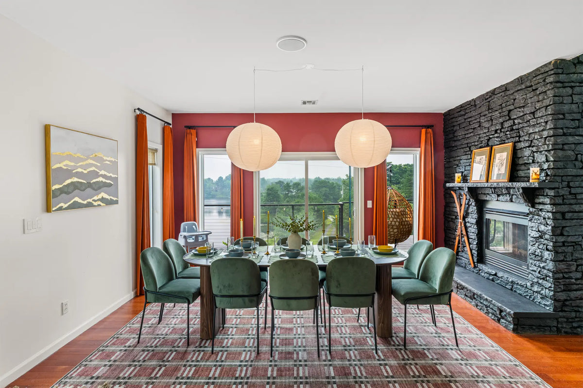 2114-Strawberry-Landing-Long-Pond-PA-18334-airbnb-041.webp
