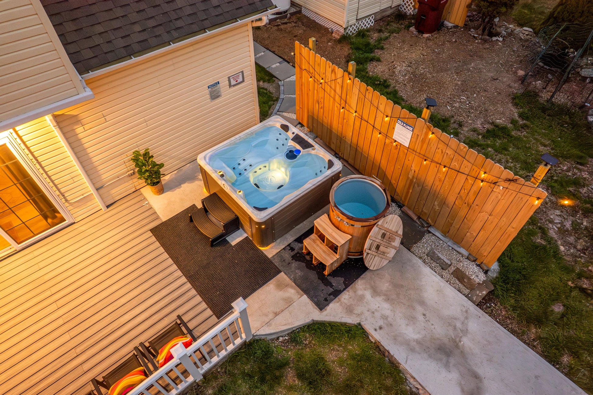 Airbnb Photography in Long Pond, PA | Twilight Backyard Retreat