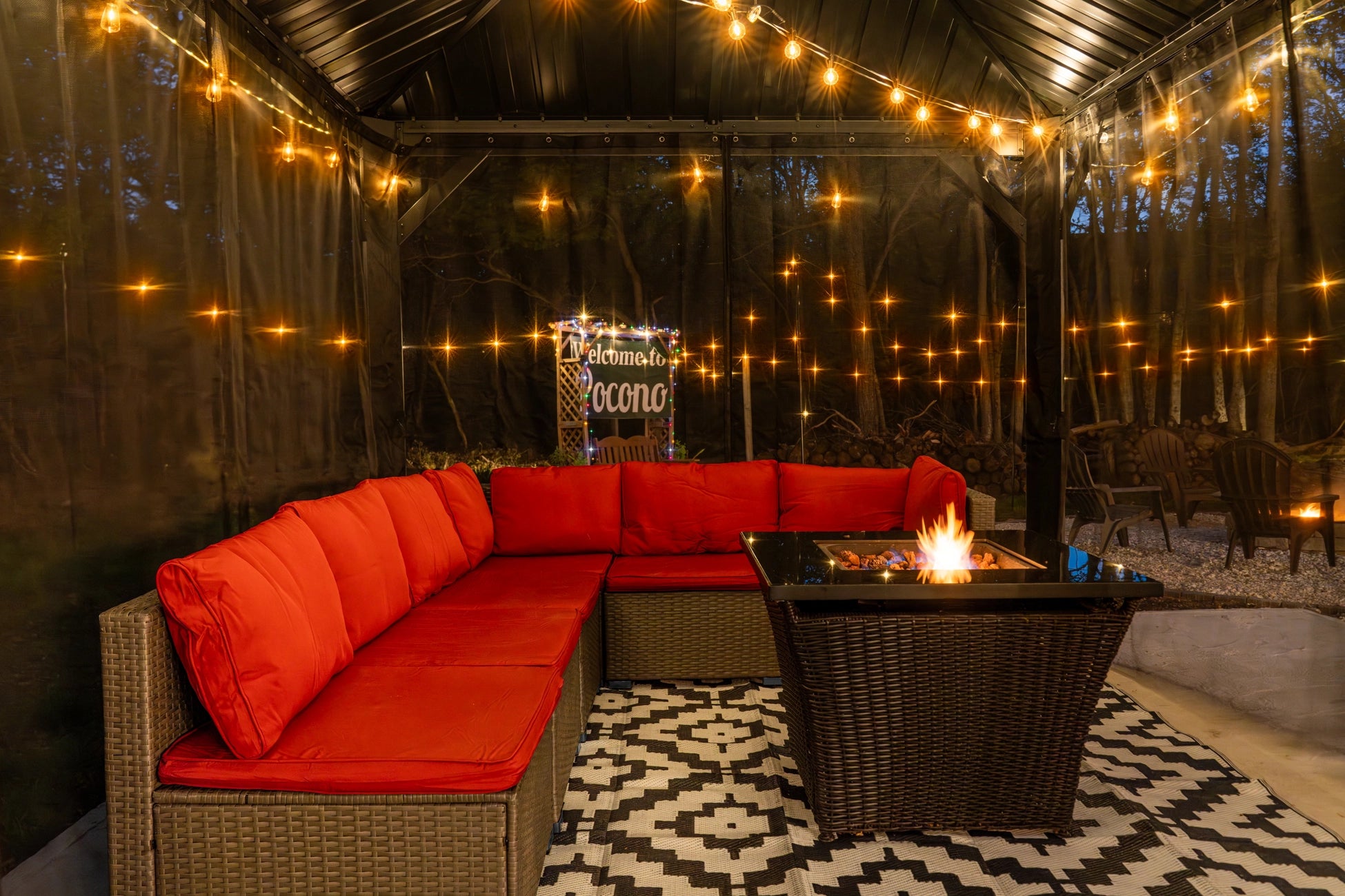 Airbnb Photography in Long Pond, PA | Twilight Backyard Retreat