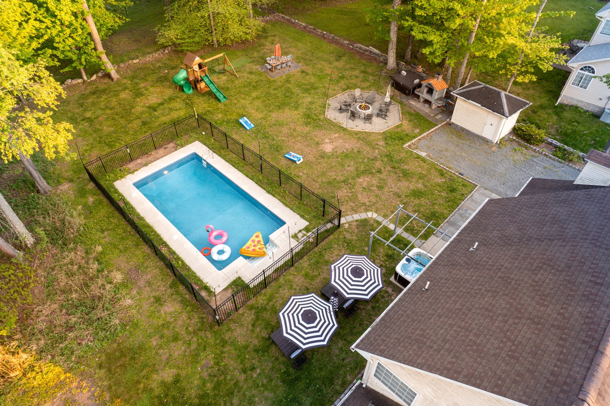 Airbnb Photography in Blakeslee, PA | Cozy Poconos Retreat