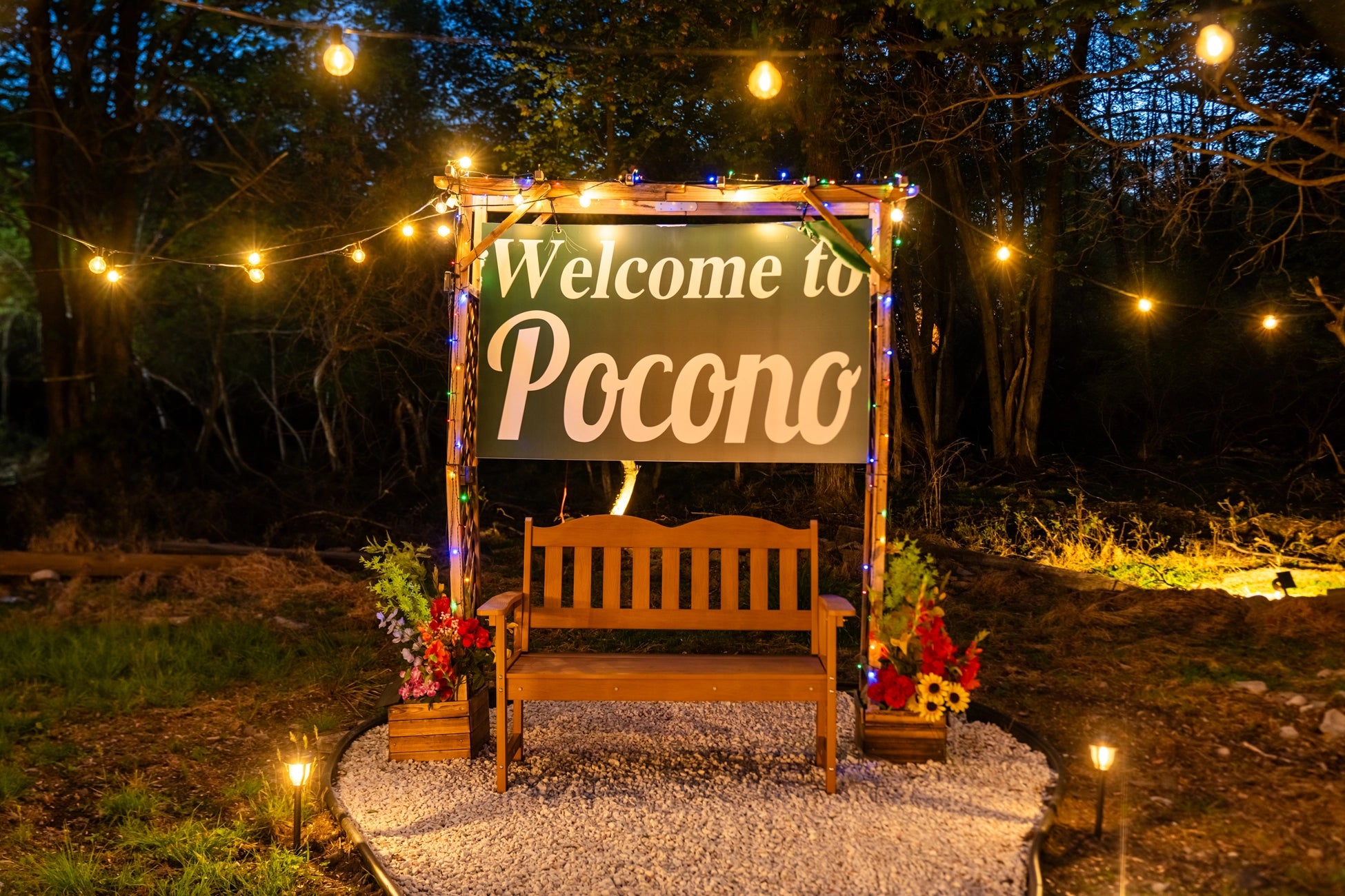 Airbnb Photography in Long Pond, PA | Twilight Backyard Retreat