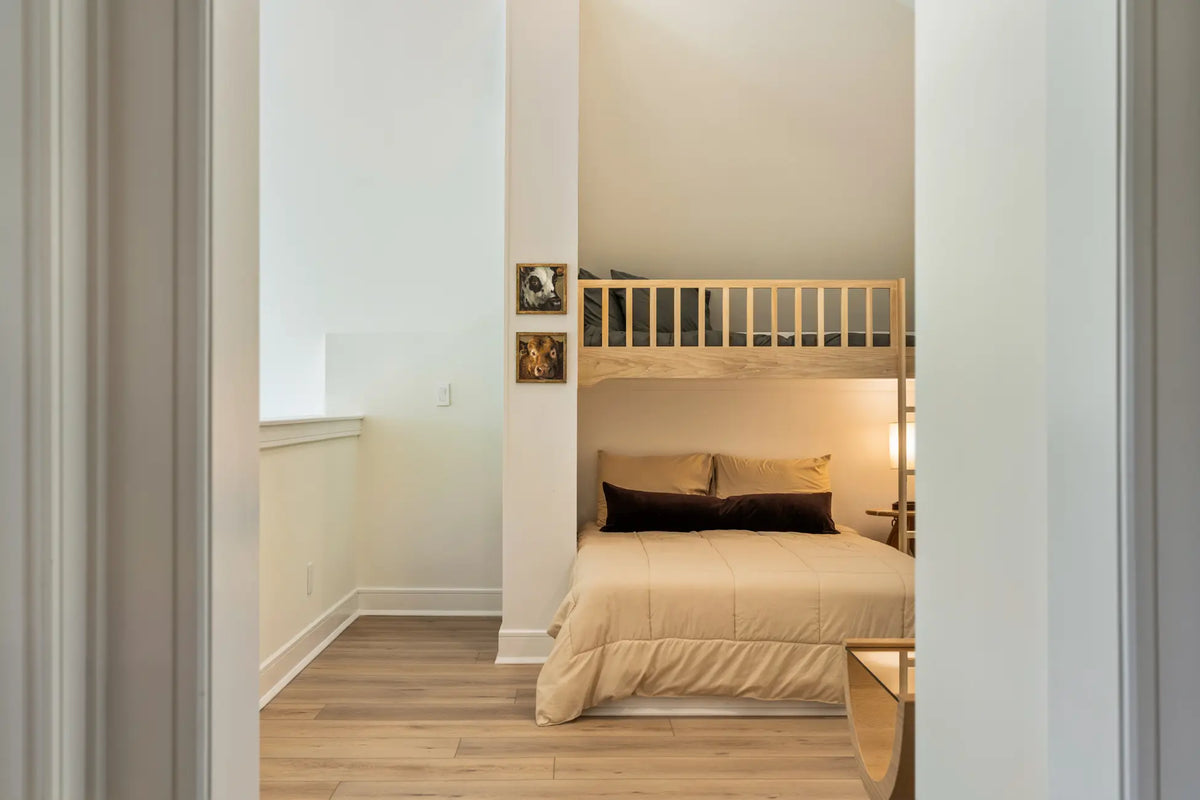 20-Brookhollow-Ln-Windham-NY-12496-airbnb-079.webp