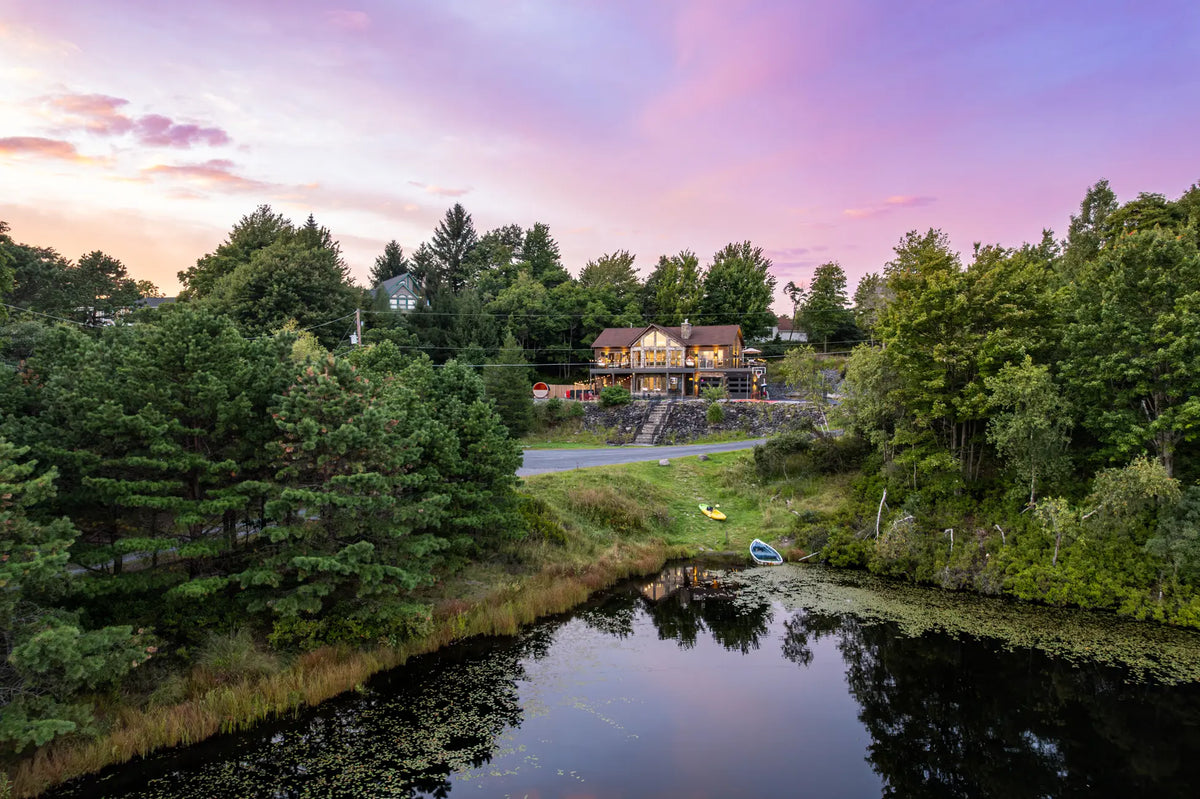 2114-Strawberry-Landing-Long-Pond-PA-18334-additional-airbnb-013-aerial-twilight.webp