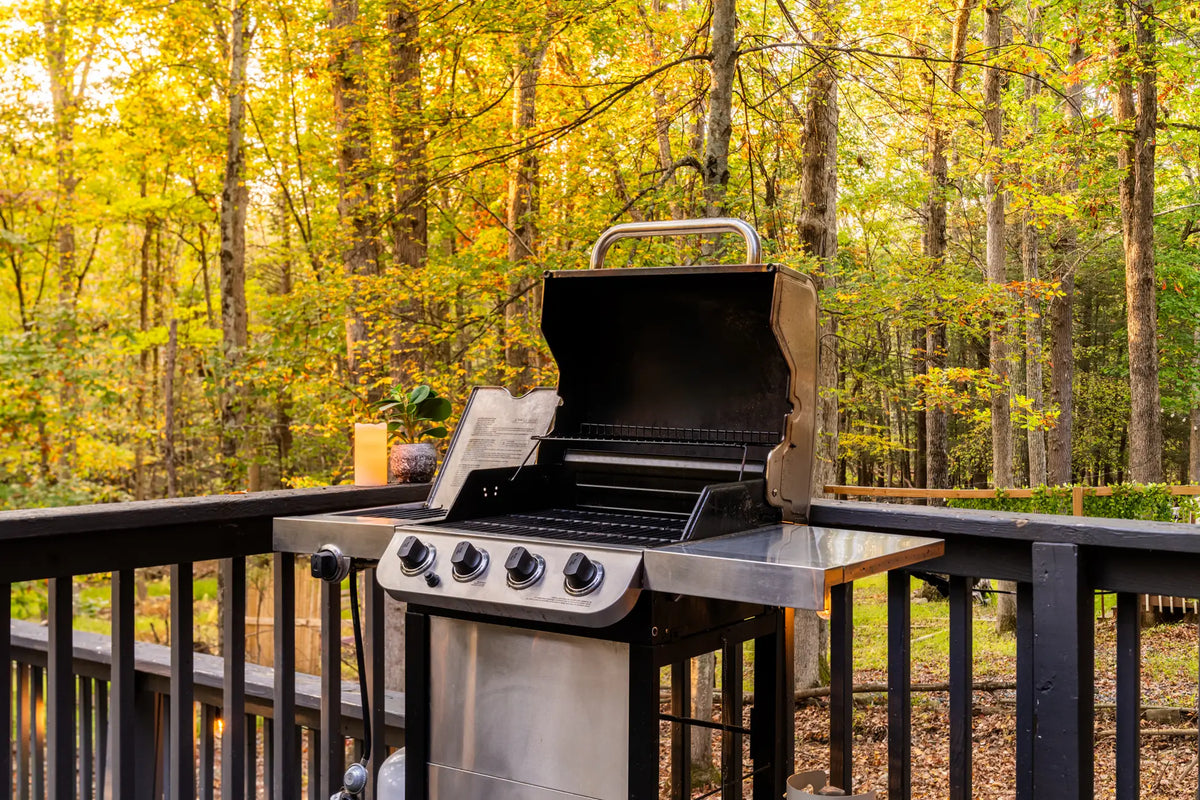 4276-Woodacres-Dr-East-Stroudsburg-PA-18301-airbnb-042-golden-hour-details.webp