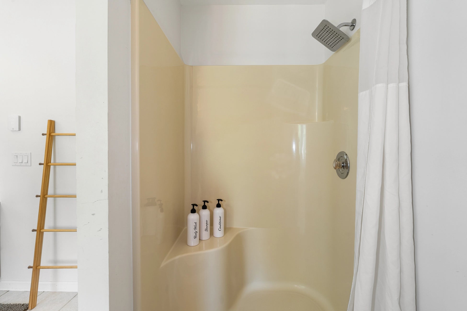 Airbnb Photography in Blakeslee, PA | Cozy Poconos Retreat