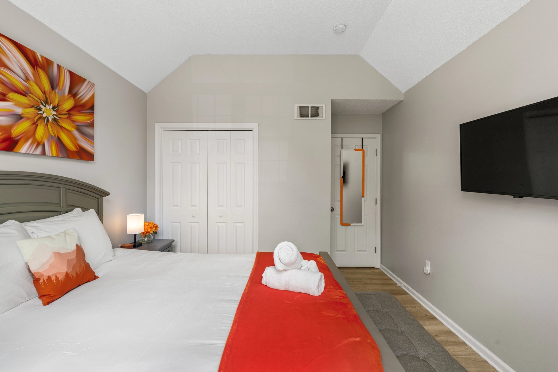 310-Mohansic-Lane-Tobyhanna-PA-18466-airbnb-050.webp