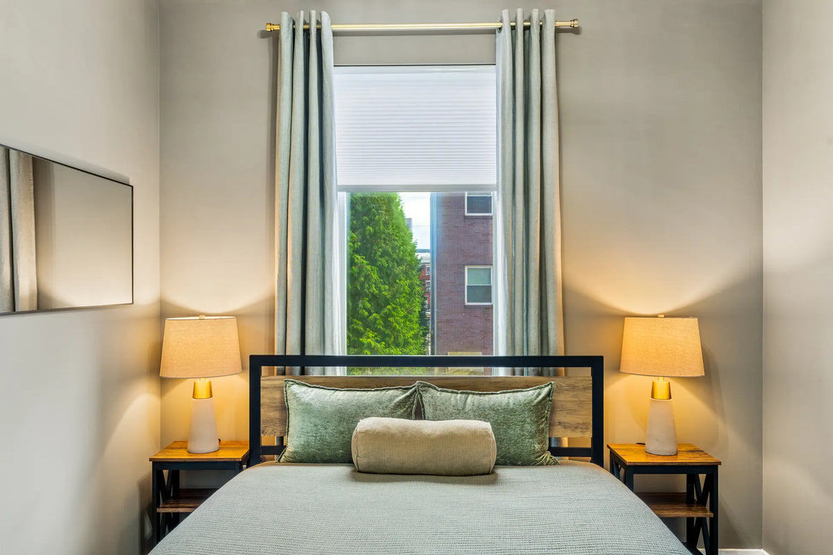 1014-Mt-Vernon-St-Philadelphia-PA-19123-airbnb-028.webp