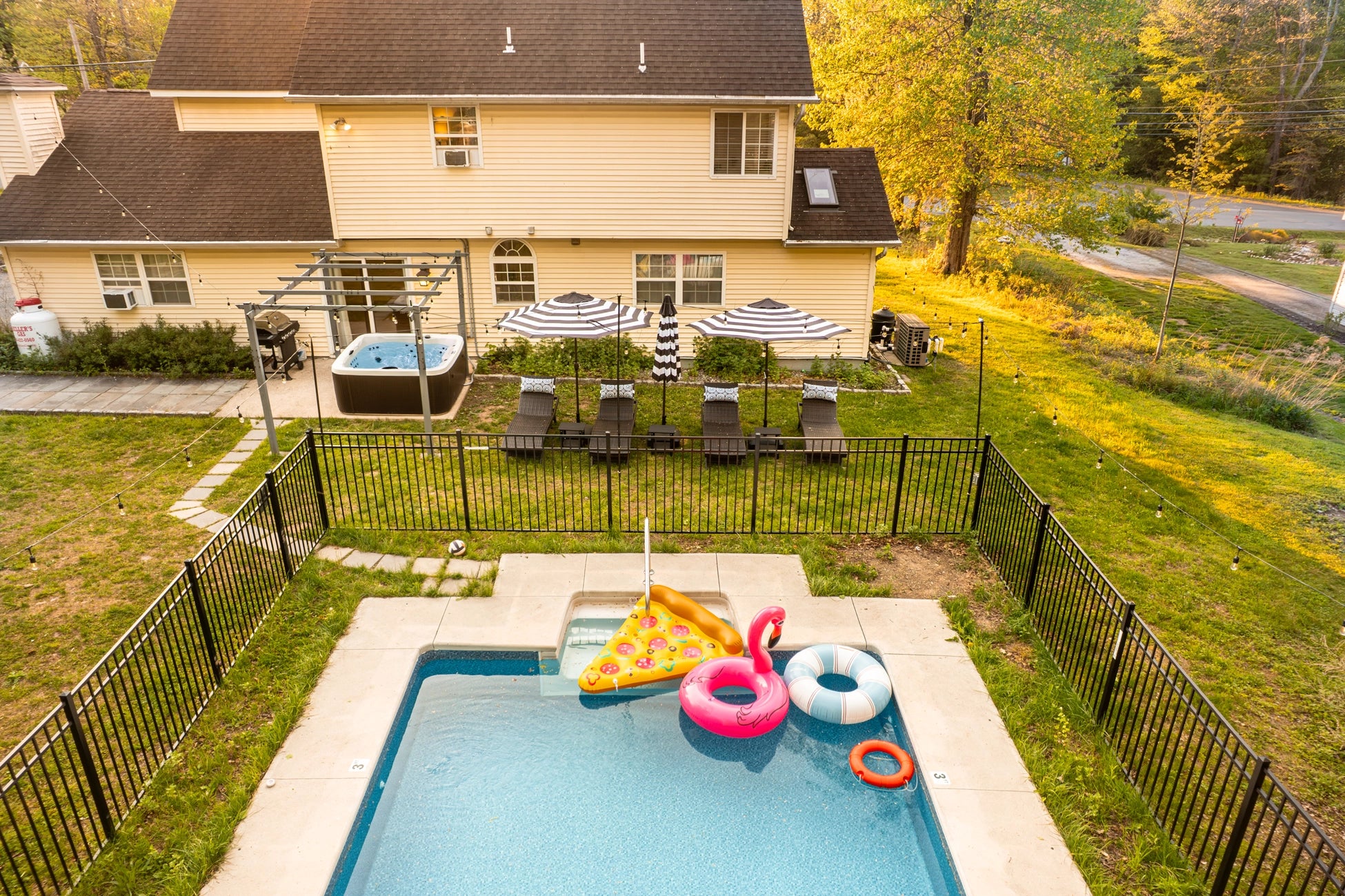 Airbnb Photography in Blakeslee, PA | Cozy Poconos Retreat