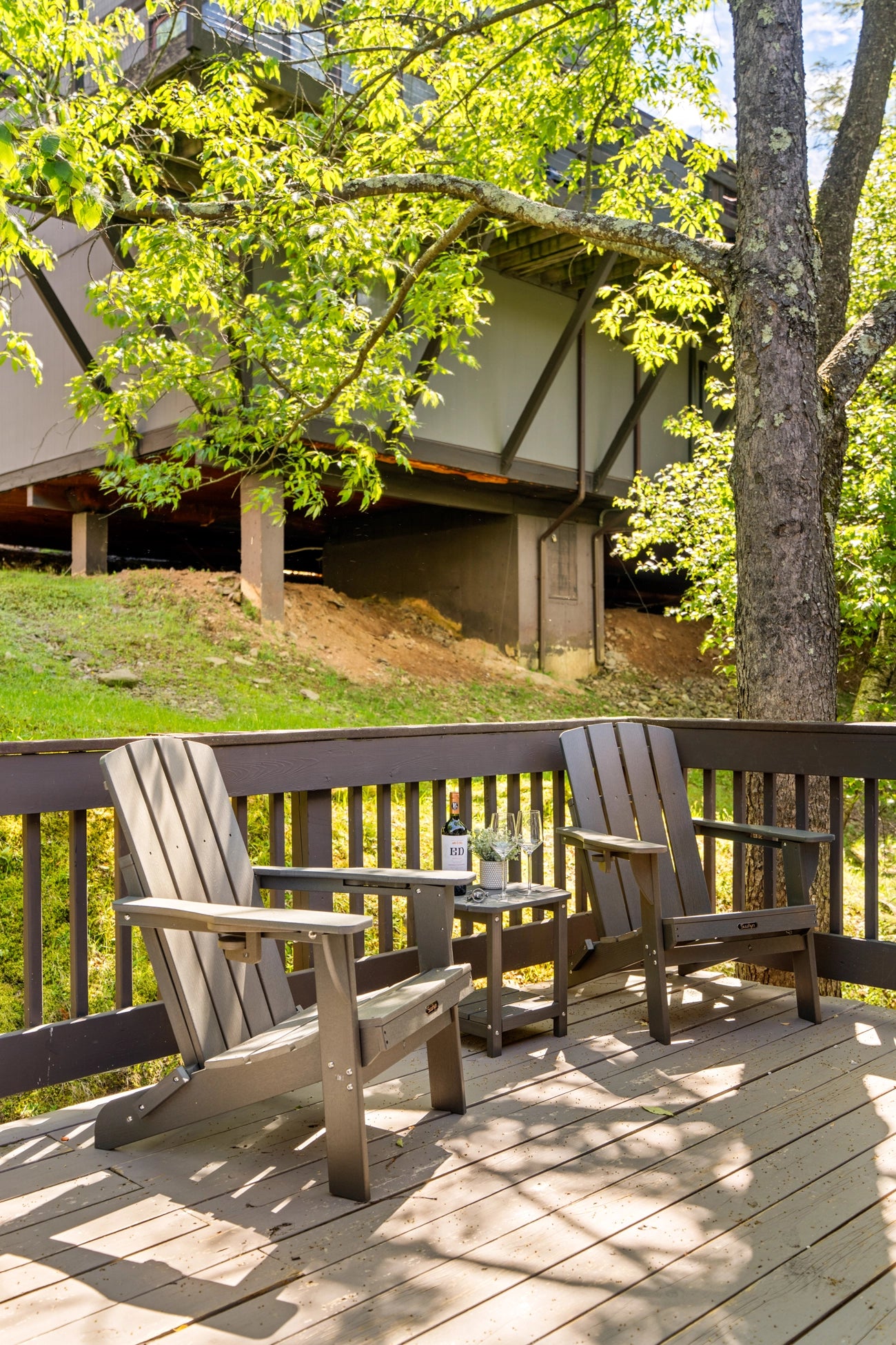 Airbnb Photography in Tannersville, PA | Twilight Deck Retreat