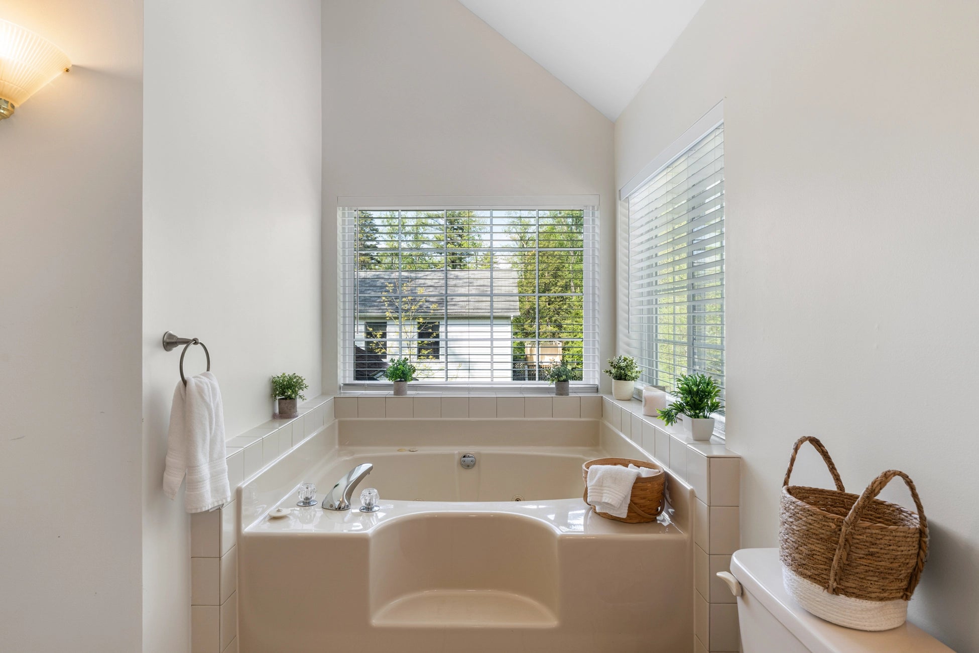Airbnb Photography in Blakeslee, PA | Cozy Poconos Retreat