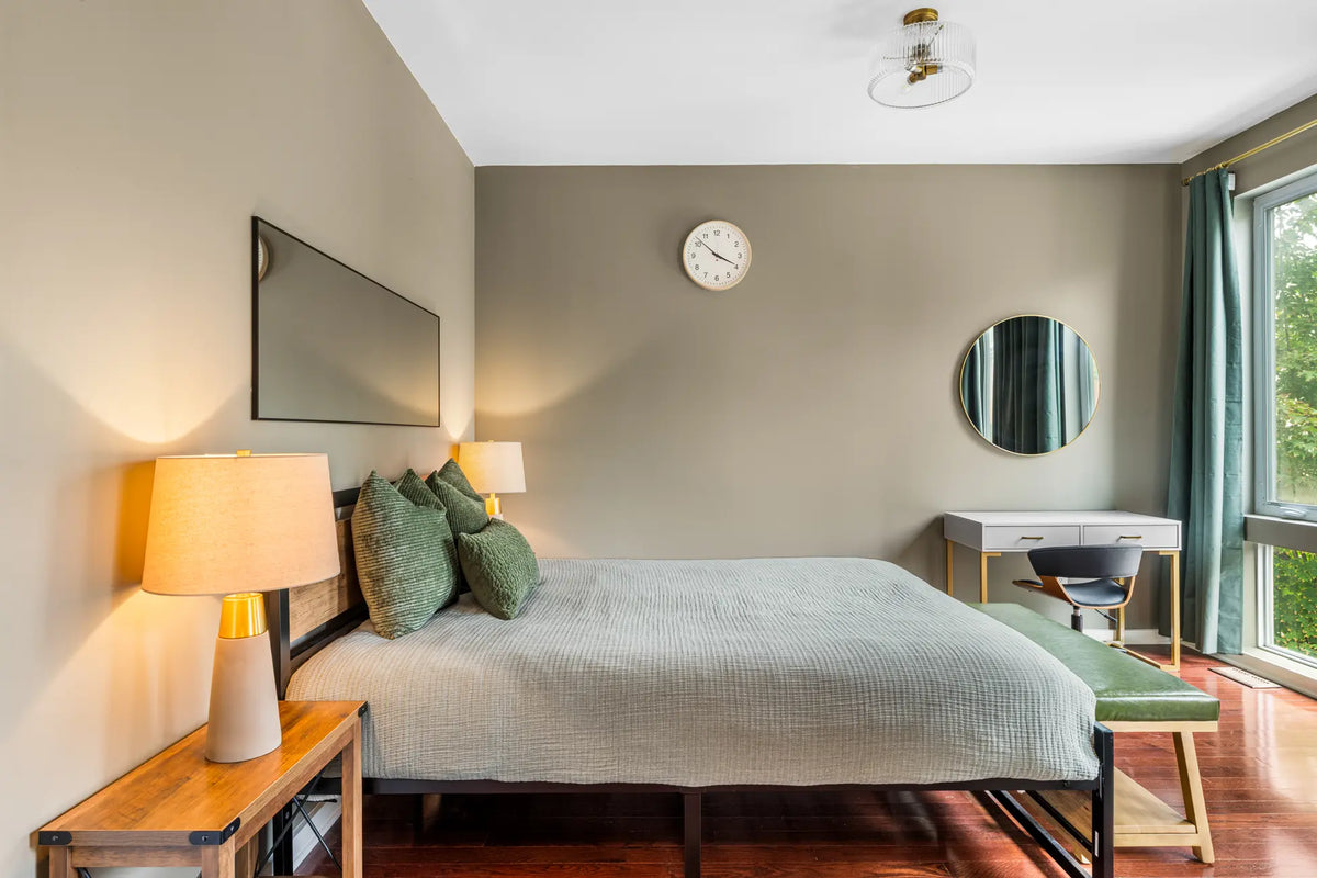 1014-Mt-Vernon-St-Philadelphia-PA-19123-airbnb-031.webp