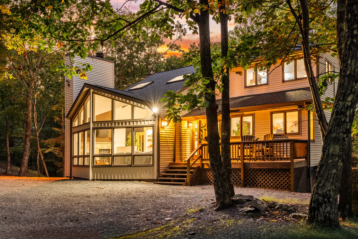 4106-Sycamore-Ln-East-Stroudsburg-PA-18301-airbnb-001-twilight.webp