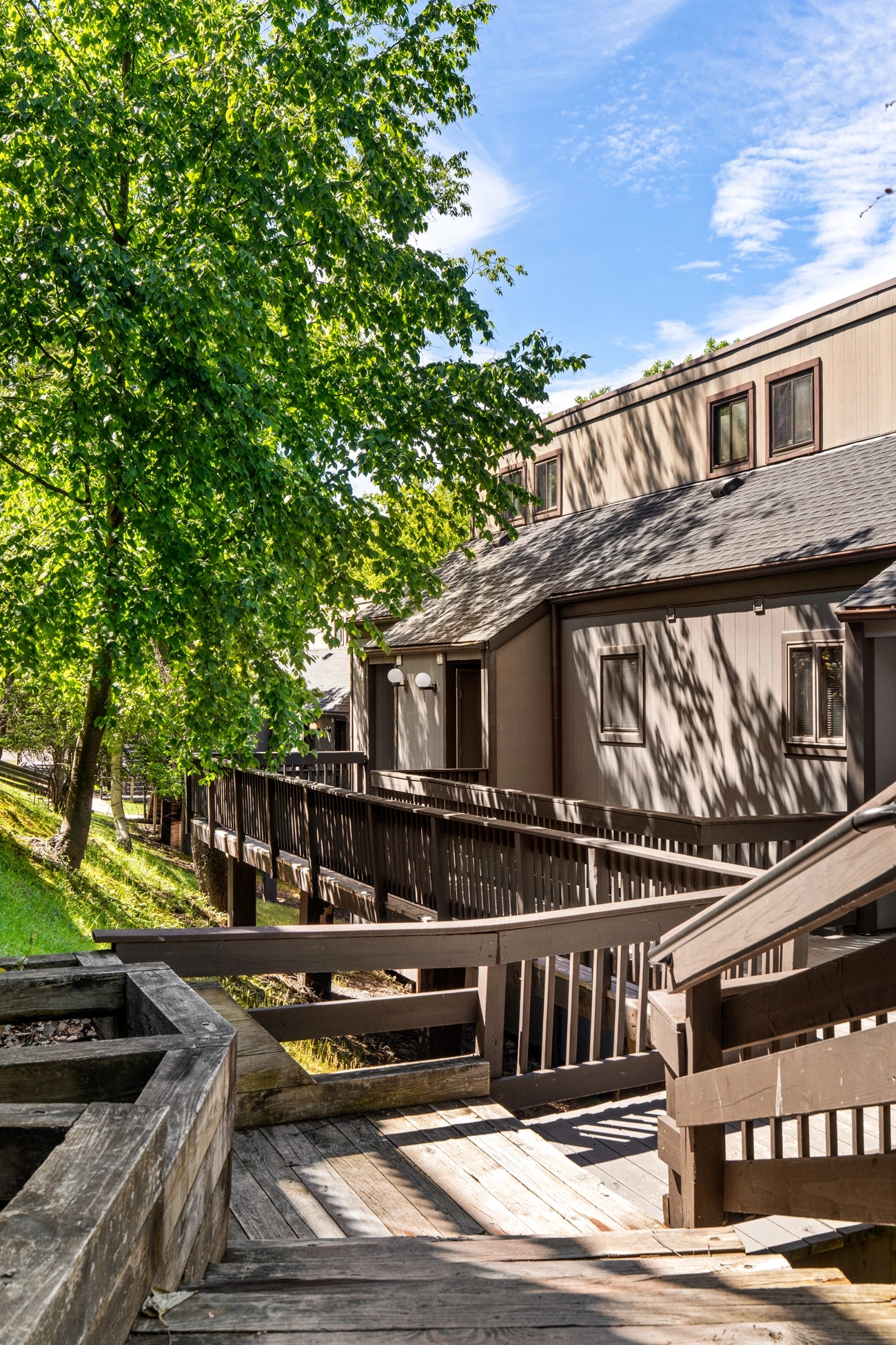 Airbnb Photography in Tannersville, PA | Twilight Deck Retreat