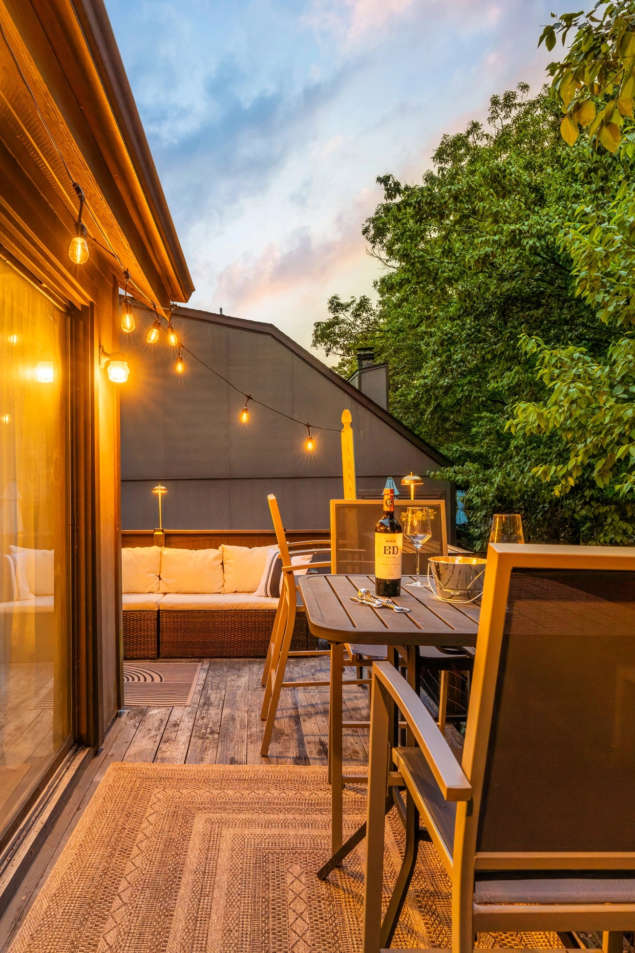 Airbnb Photography in Tannersville, PA | Twilight Deck Retreat