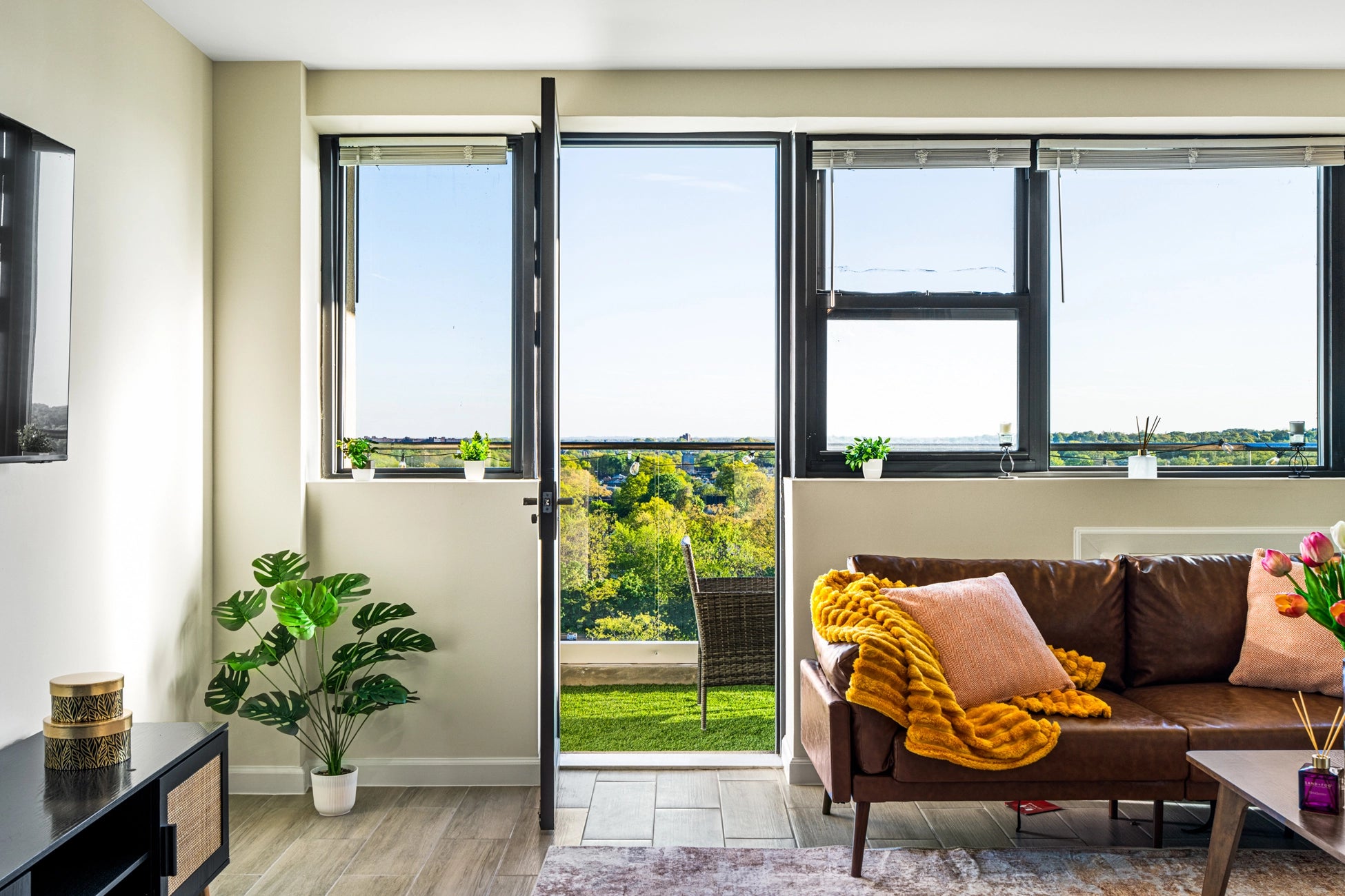 Airbnb Photography in East Orange, NJ | Modern Urban Apartment