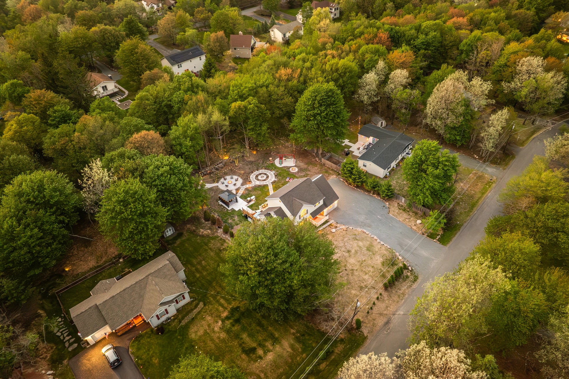 Airbnb Photography in Long Pond, PA | Twilight Backyard Retreat