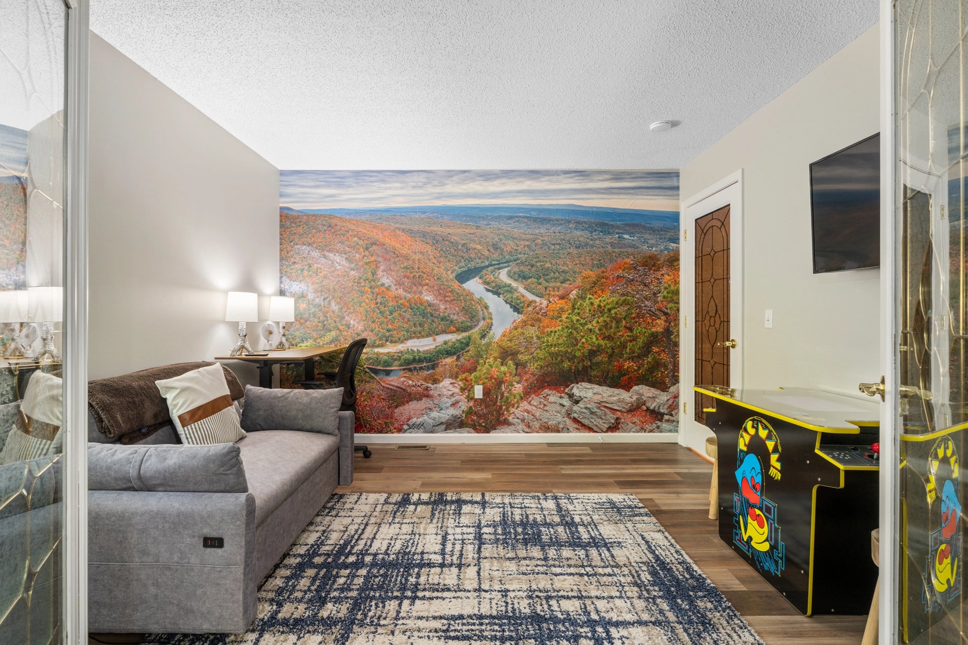 310-Mohansic-Lane-Tobyhanna-PA-18466-airbnb-036.webp