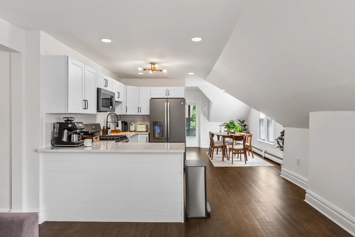 486-Bramhall-Ave-Jersey-City-NJ-07304-apt-3a-airbnb-015.webp