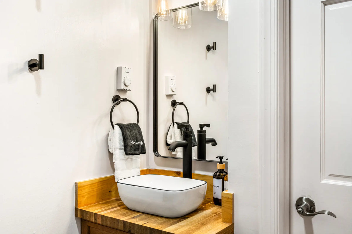 4113-Low-Ridge-Rd-Pocono-Summit-PA-18346-airbnb-053-details.webp