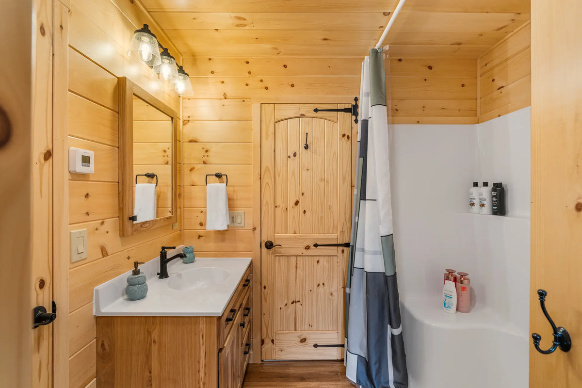 57-Penn-Forest-Trail-Albrightsville-PA-18210-airbnb-045.webp