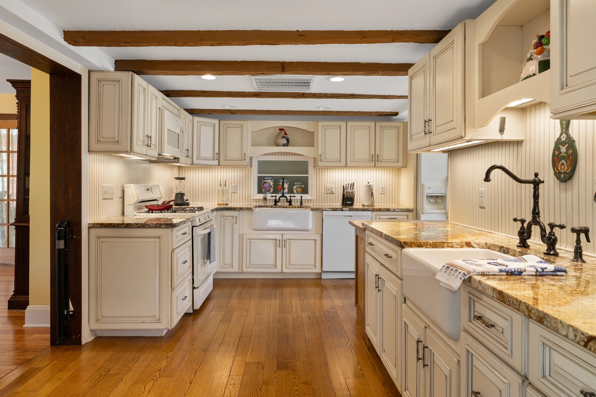 Airbnb Photography in Long Hill, NJ