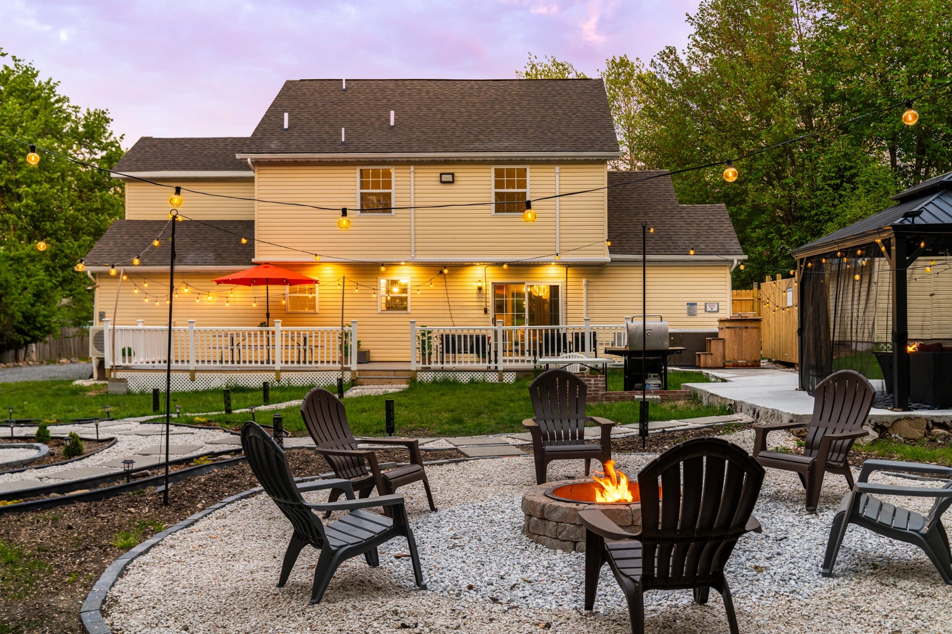 Airbnb Photography in Long Pond, PA | Twilight Backyard Retreat