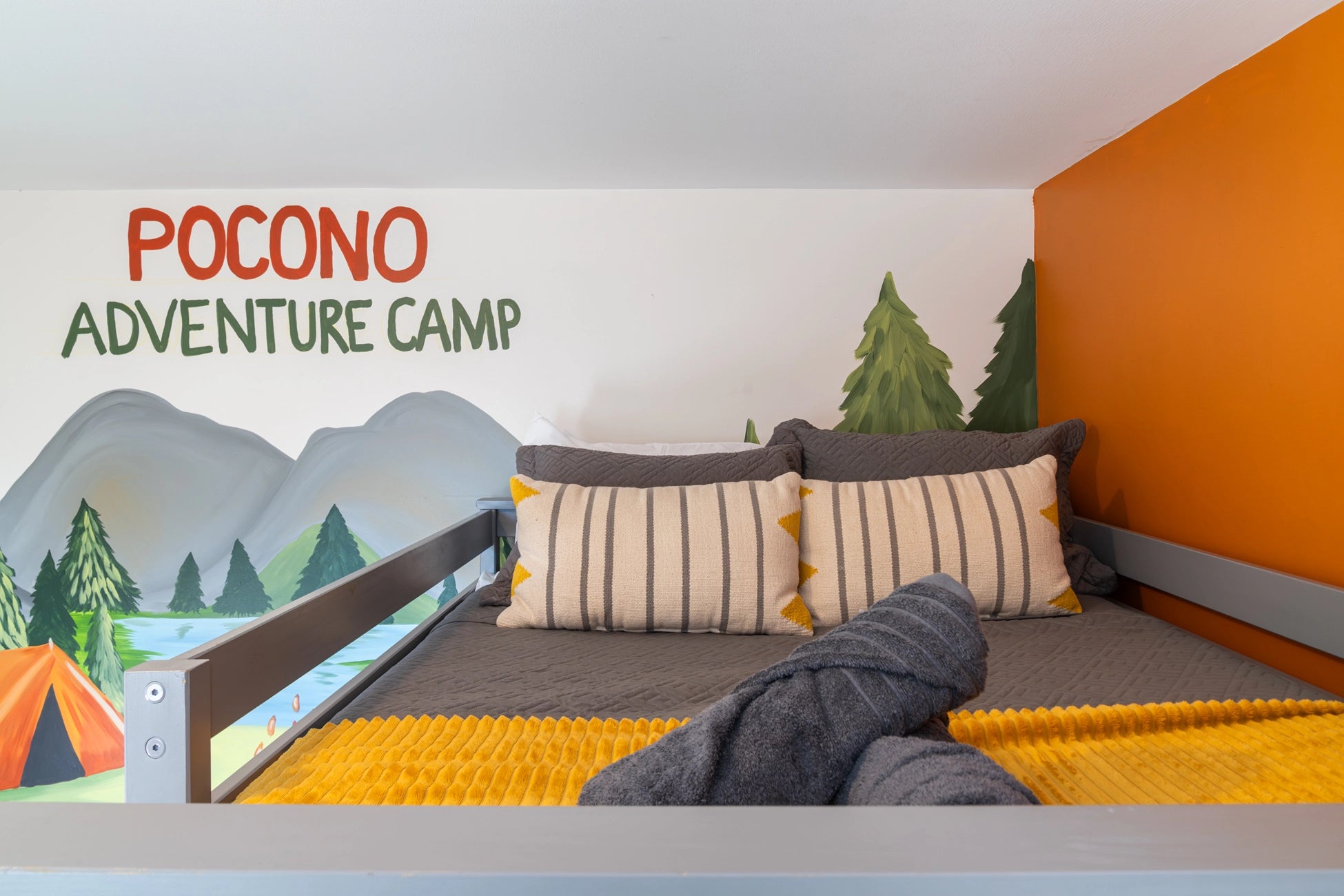 Airbnb Photography in Blakeslee, PA | Cozy Poconos Retreat