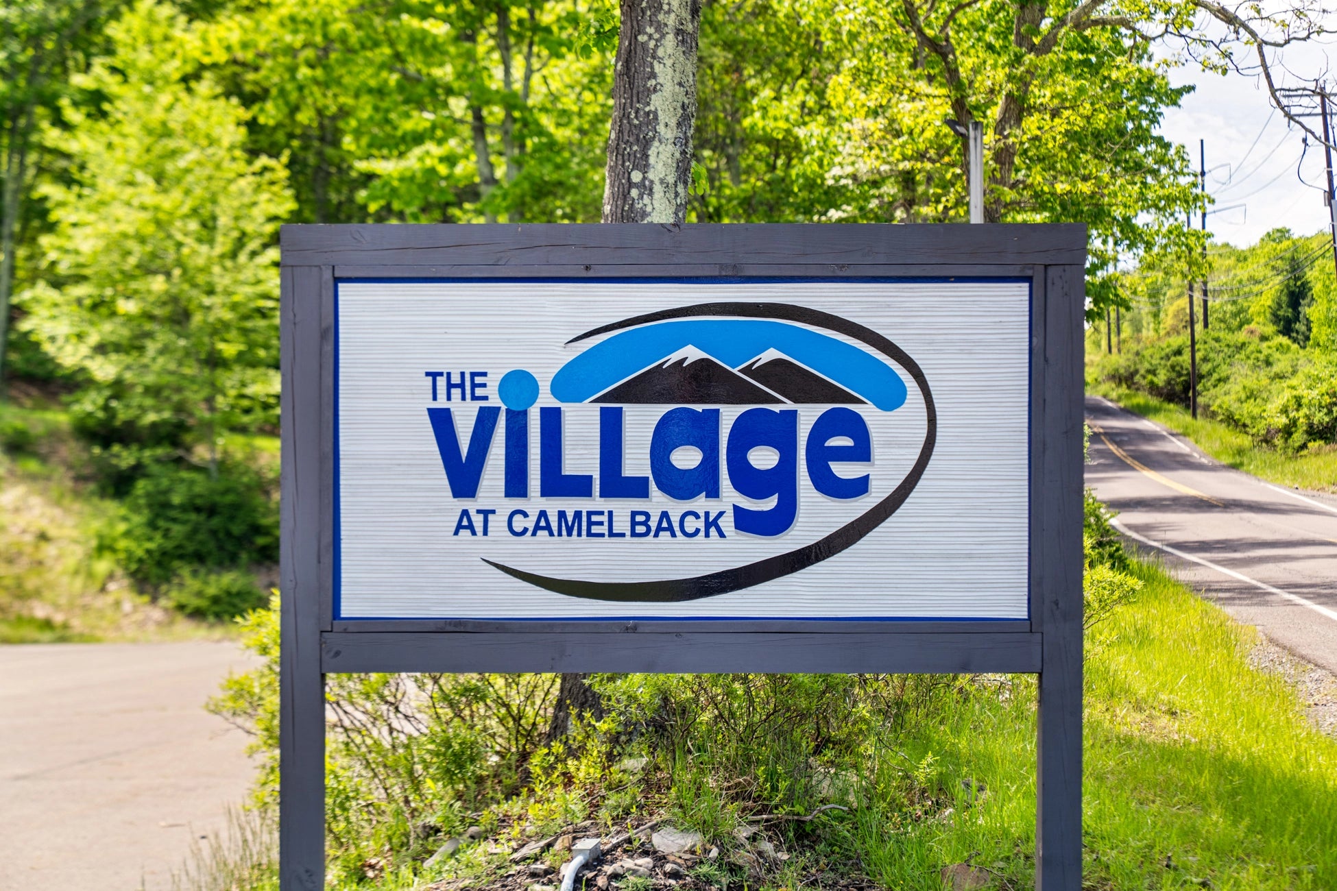 Airbnb Photography in Tannersville, PA | Twilight Deck Retreat