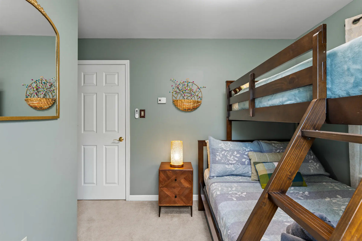 92-Penn-Forest-Trail-Albrightsville-PA-18210-airbnb-057.webp
