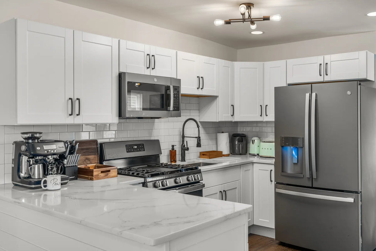 486-Bramhall-Ave-Jersey-City-NJ-07304-apt-3a-airbnb-016.webp
