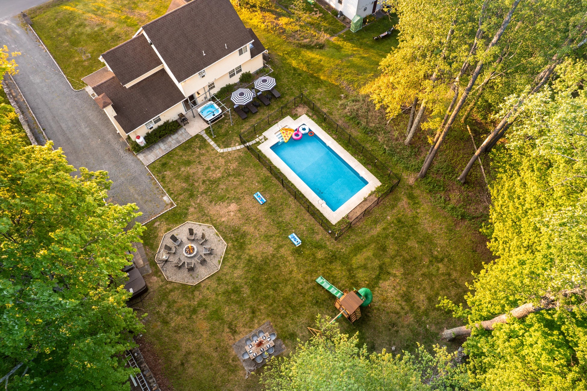 Airbnb Photography in Blakeslee, PA | Cozy Poconos Retreat