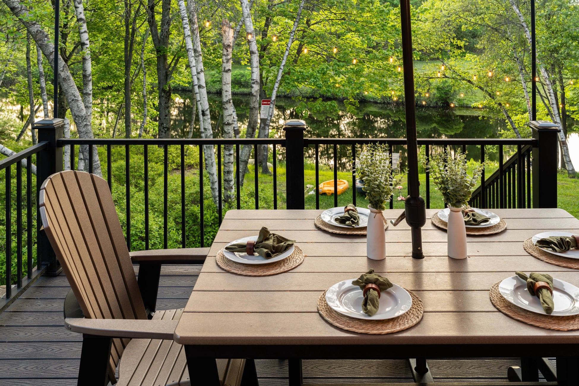 255-Cedar-Dr-Long-Pond-PA-18334-airbnb-005-twilight.webp