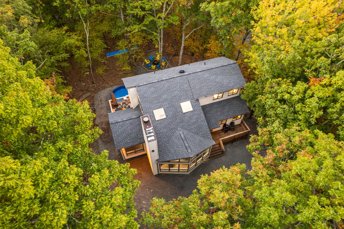 4106-Sycamore-Ln-East-Stroudsburg-PA-18301-airbnb-040-aerial.webp