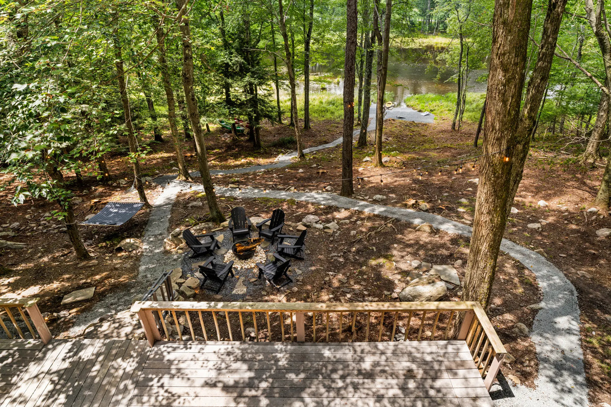 107-Robert-Ln-Gouldsboro-PA-18424-airbnb-028.webp