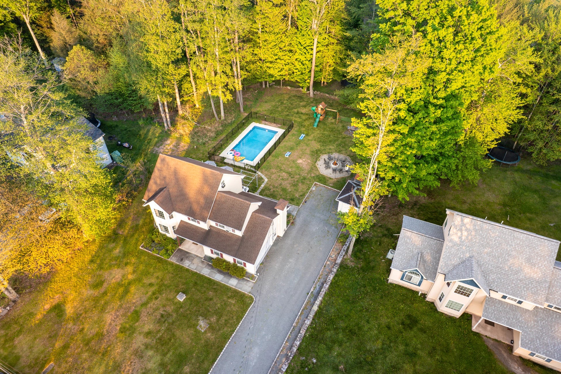 Airbnb Photography in Blakeslee, PA | Cozy Poconos Retreat
