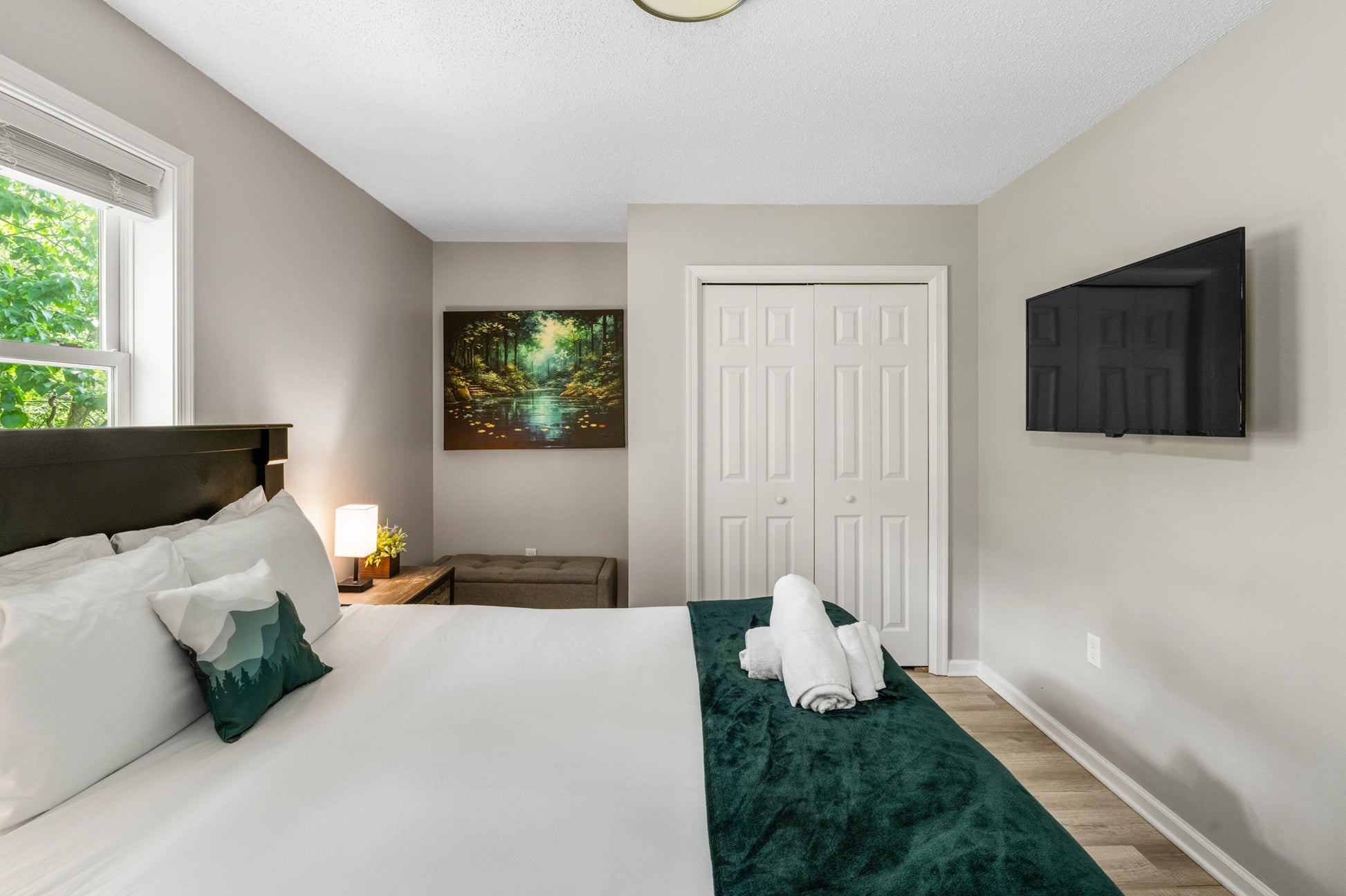 310-Mohansic-Lane-Tobyhanna-PA-18466-airbnb-071.webp