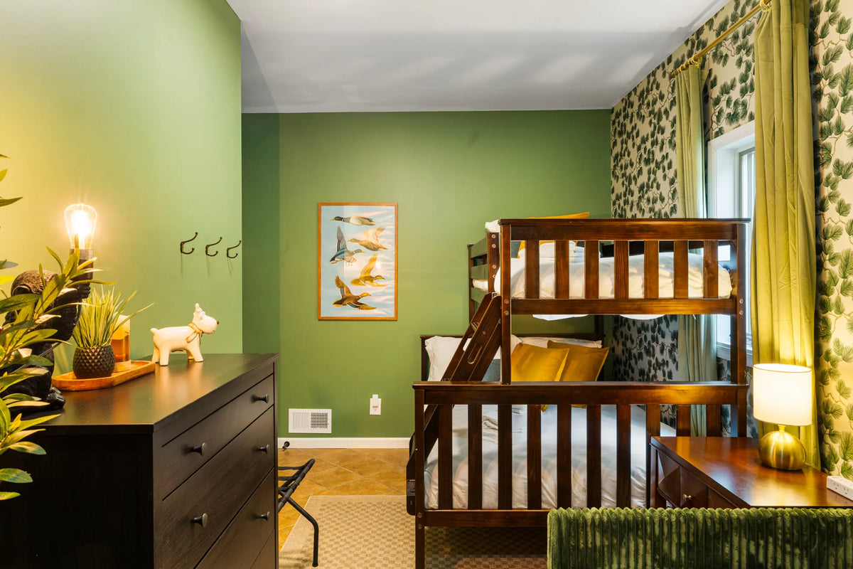 2114-Strawberry-Landing-Long-Pond-PA-18334-airbnb-088.webp