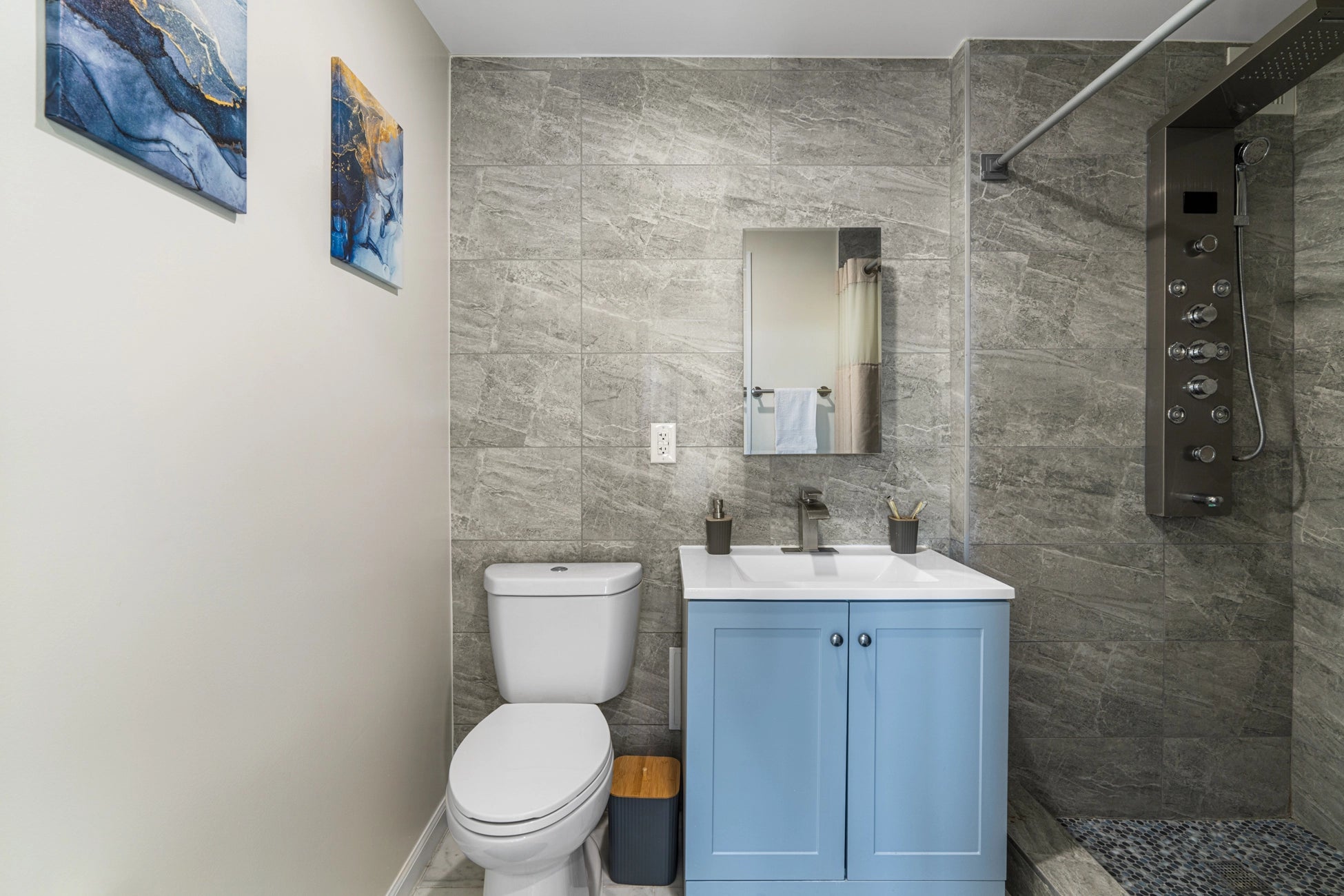 Airbnb Photography in East Orange, NJ | Modern Urban Apartment