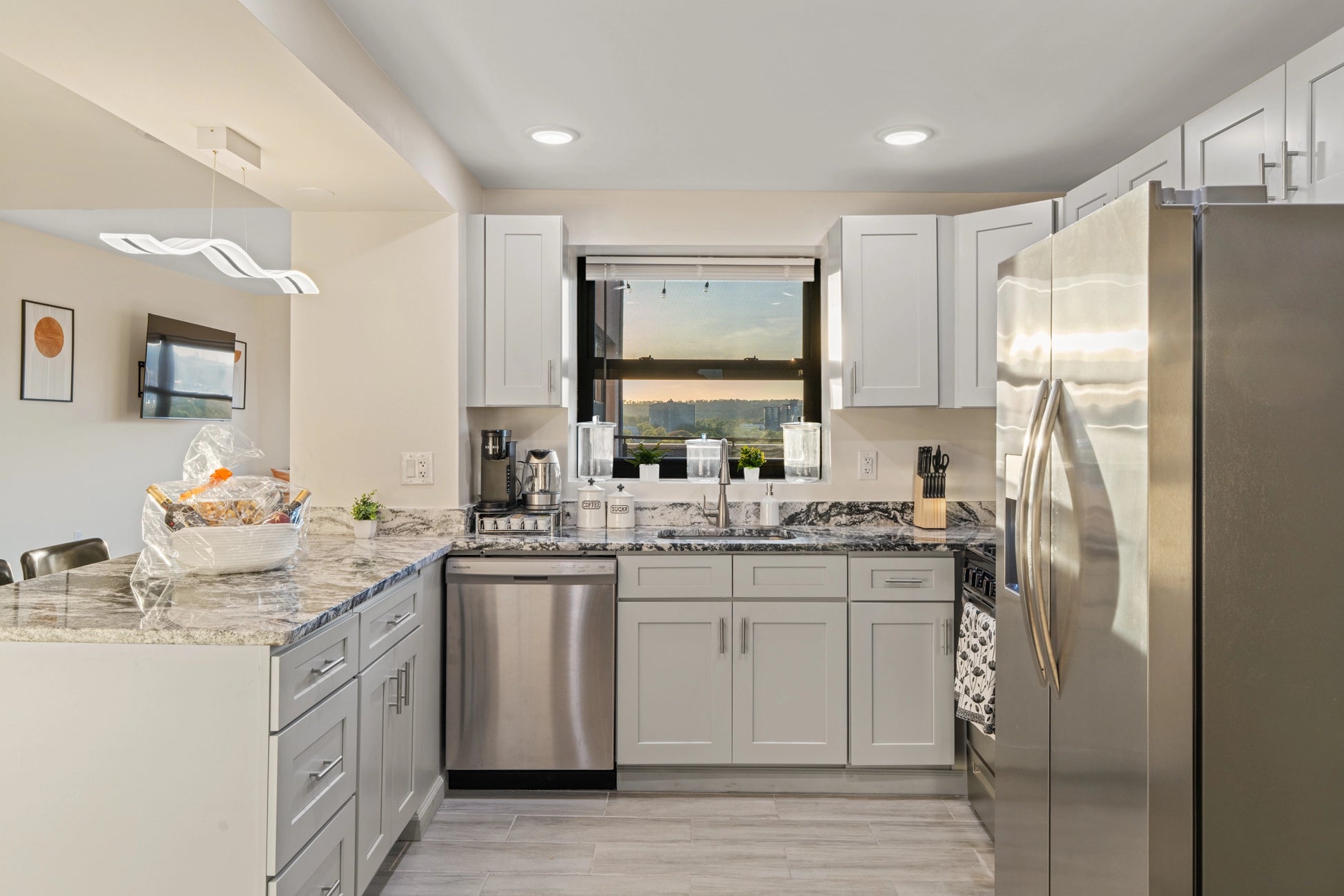 Airbnb Photography in East Orange, NJ | Rooftop Urban Retreat