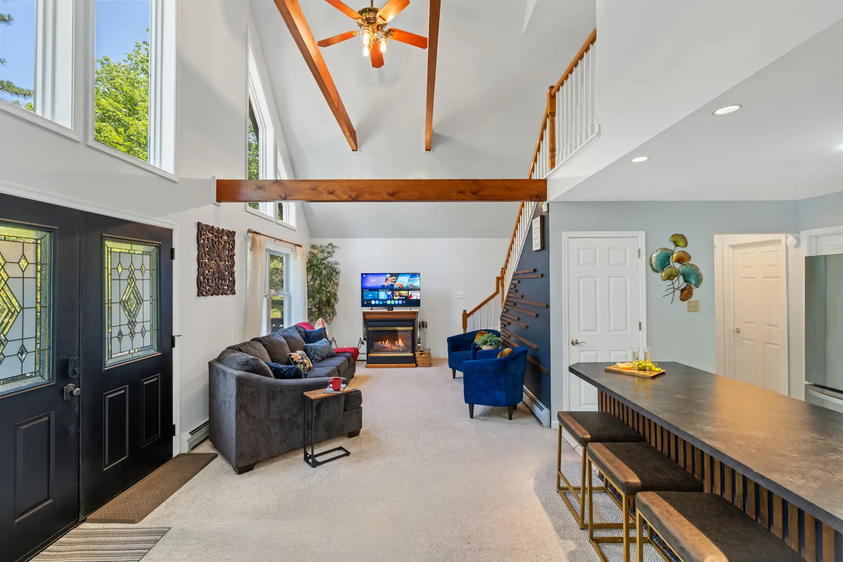 92-Penn-Forest-Trail-Albrightsville-PA-18210-airbnb-025.webp