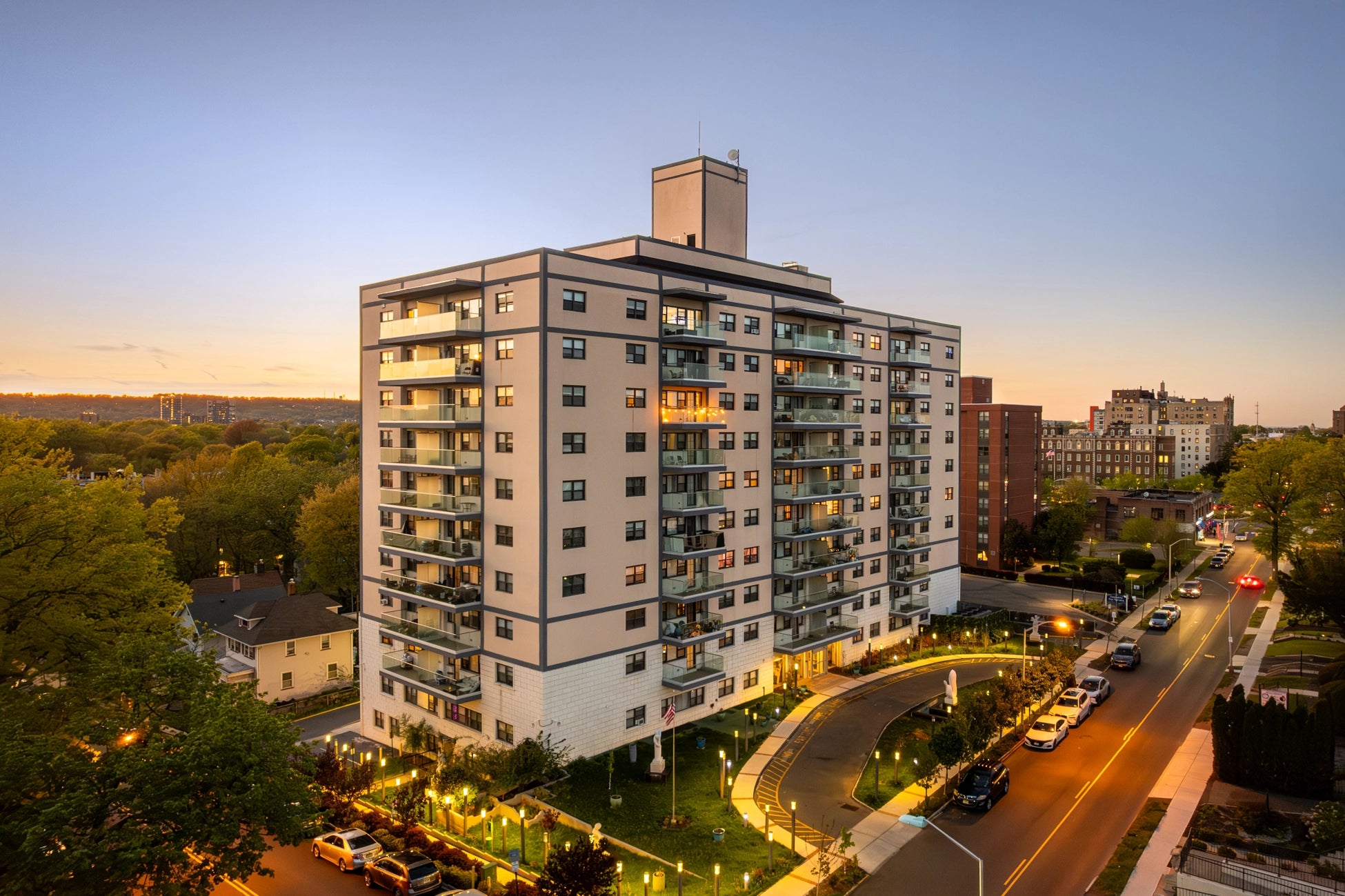 Airbnb Photography in East Orange, NJ | Rooftop Urban Retreat