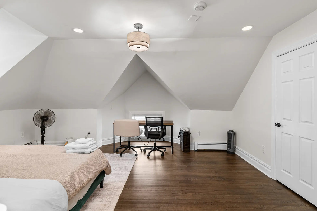 486-Bramhall-Ave-Jersey-City-NJ-07304-apt-3a-airbnb-032.webp