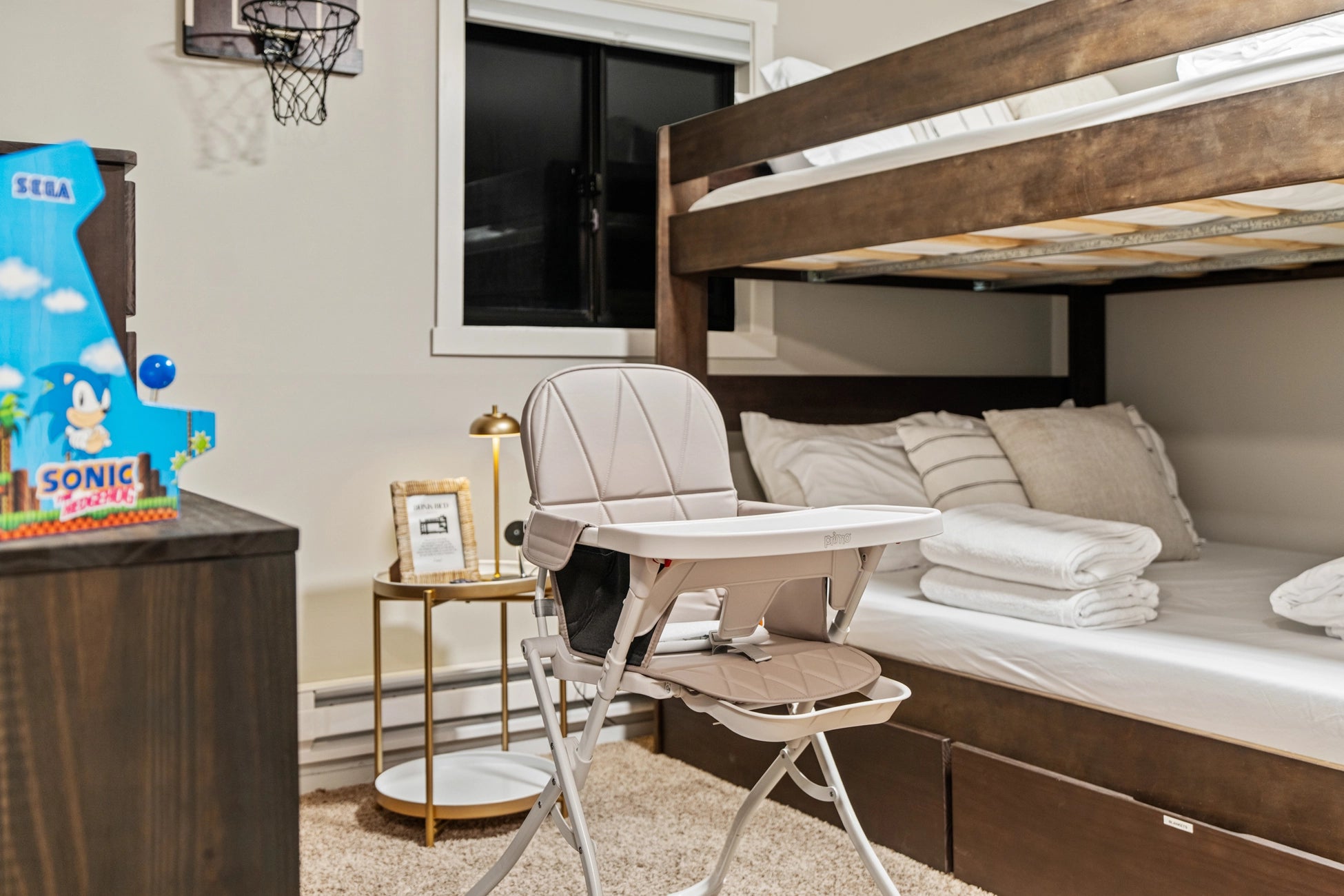 Airbnb Photography in Tannersville, PA | Twilight Deck Retreat