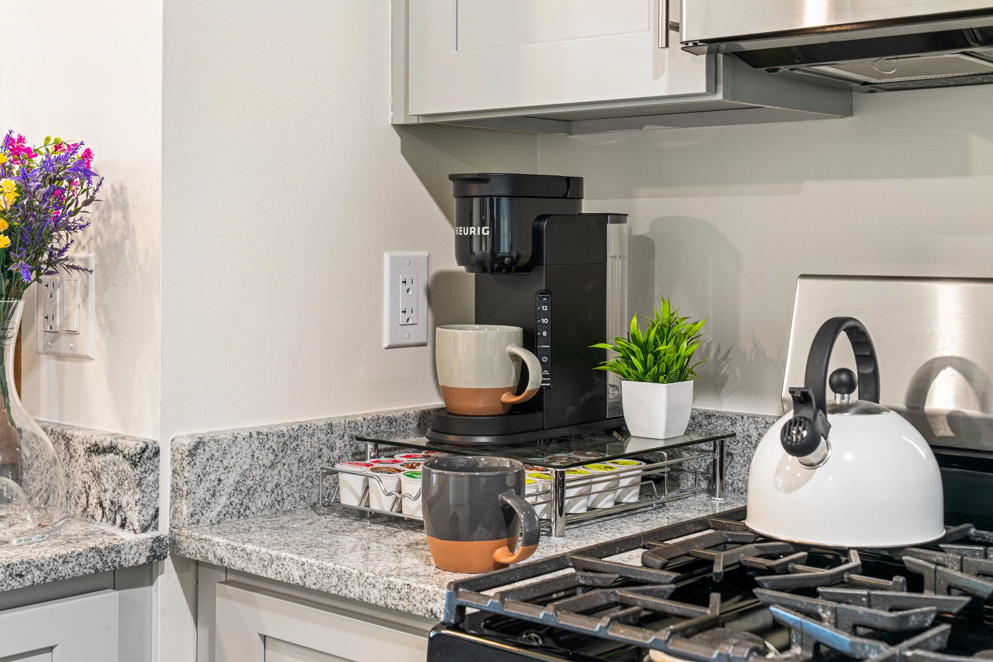 Airbnb Photography in East Orange, NJ | Modern Urban Apartment