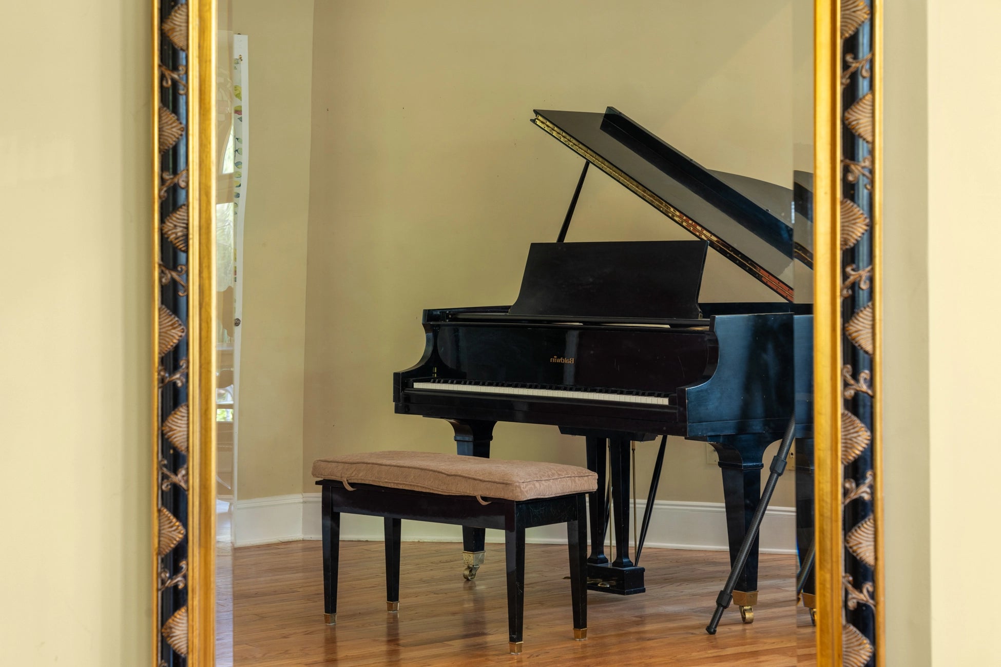Airbnb Photography in Long Hill, NJ