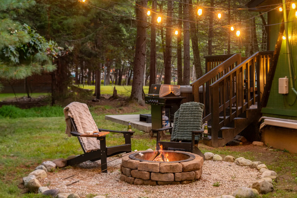 4113-Low-Ridge-Rd-Pocono-Summit-PA-18346-airbnb-004-twilight.webp