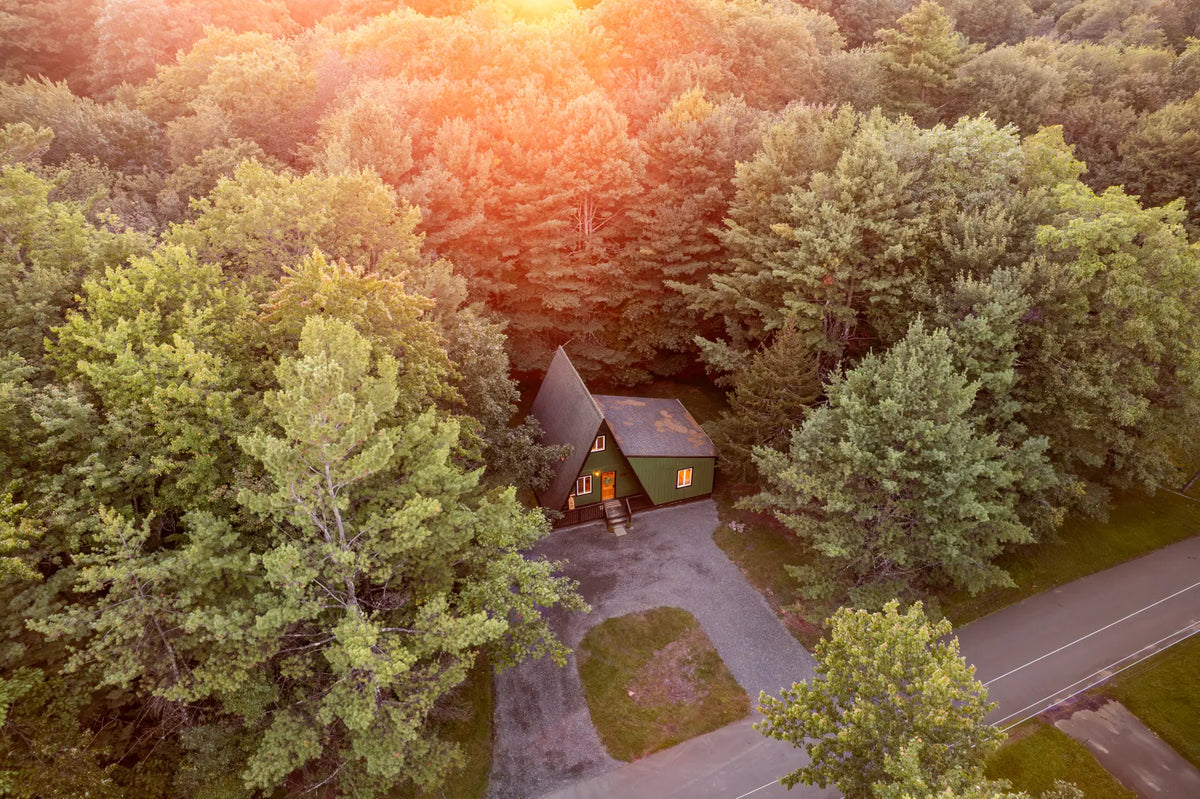 4113-Low-Ridge-Rd-Pocono-Summit-PA-18346-airbnb-008-aerial-golden-hour.webp
